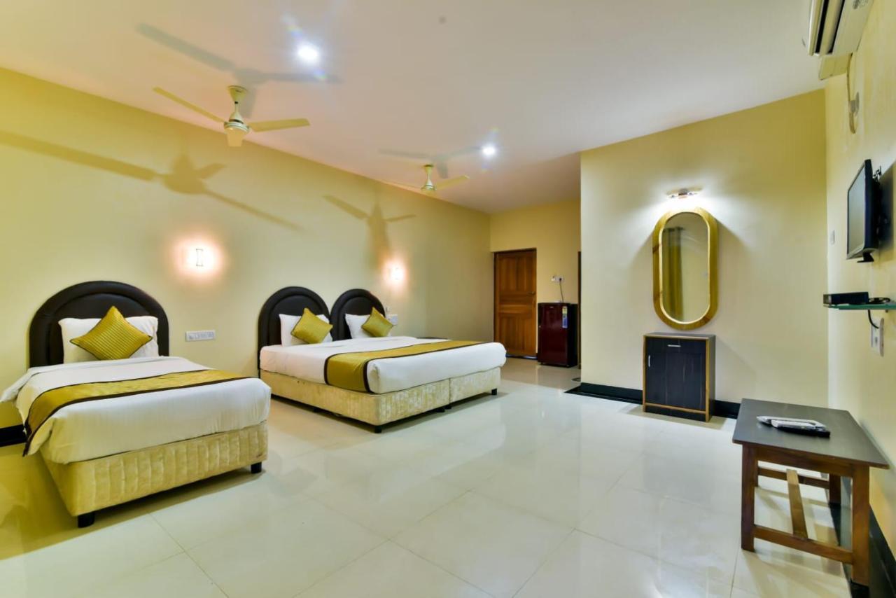 Baga Fantacia Beach Inn Calangute Exterior photo