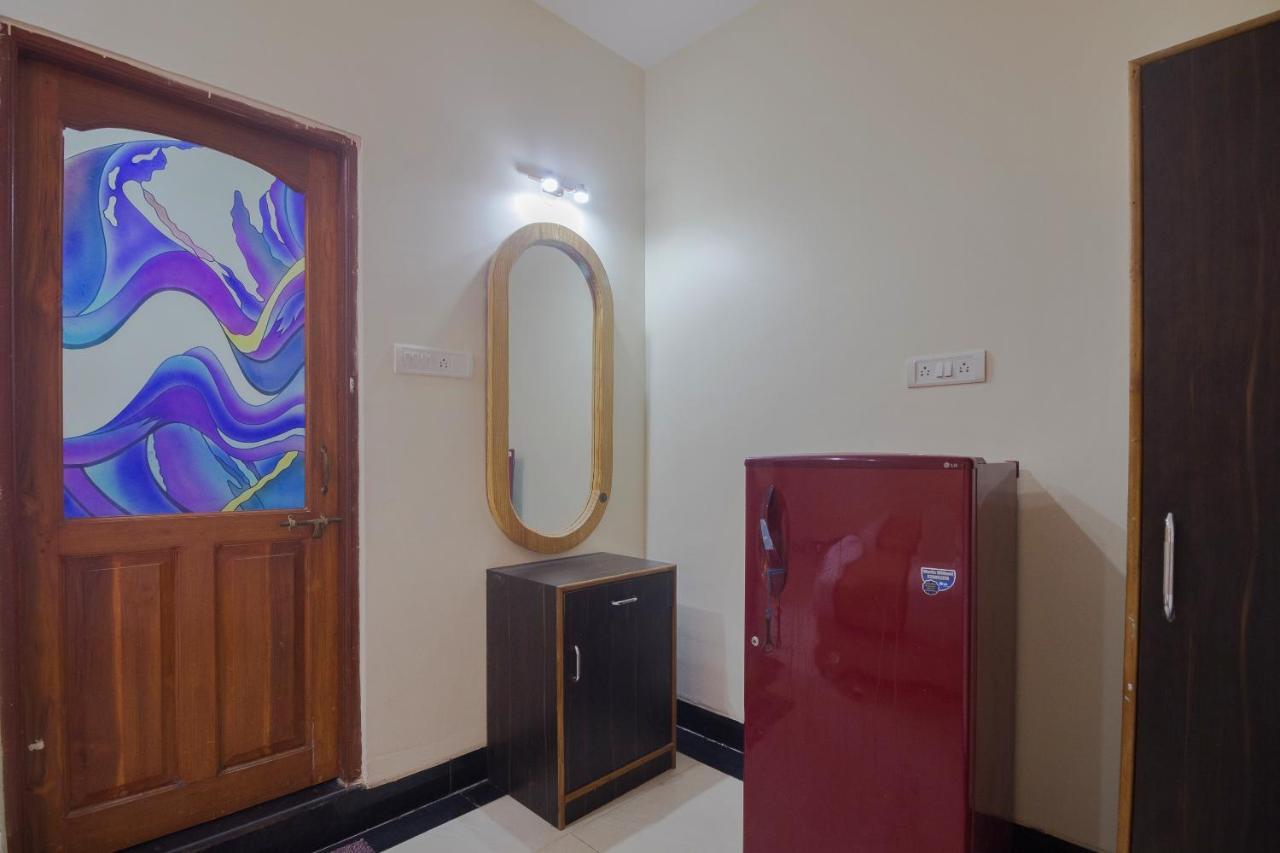 Baga Fantacia Beach Inn Calangute Exterior photo